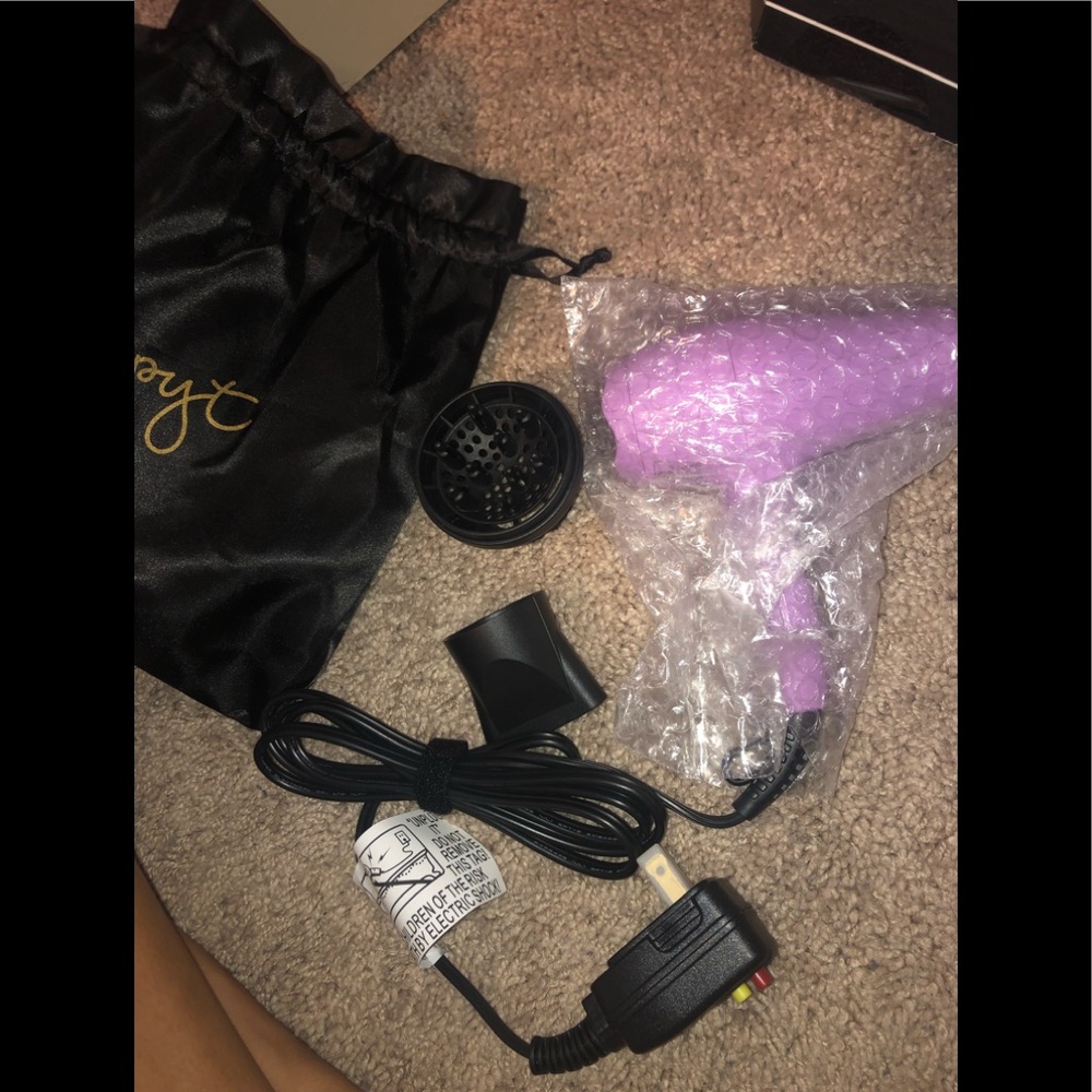 PYT Mini Turbo On-The-Go Dryer